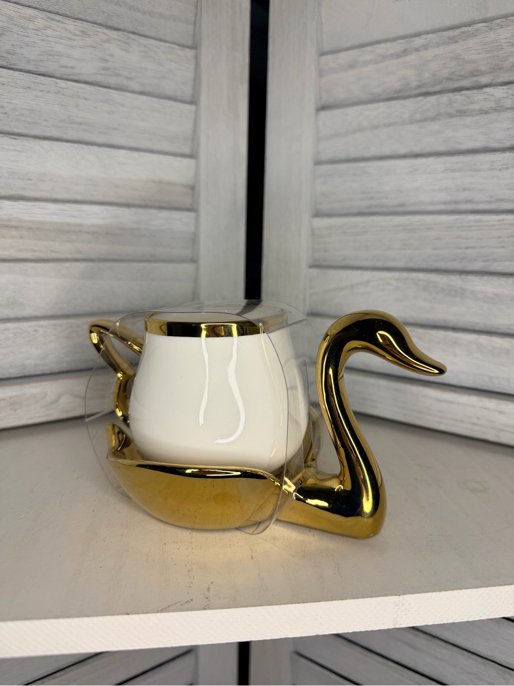 Gold Swan Ceramic Candle Holder with White Insert Grace Teaware
